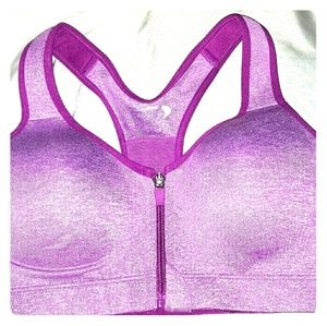 Supported bra/sports bra